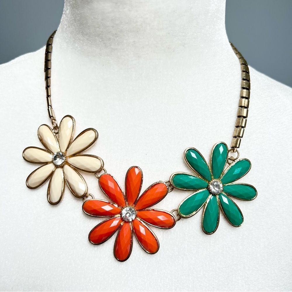 Multicolored floral flower spring necklace
